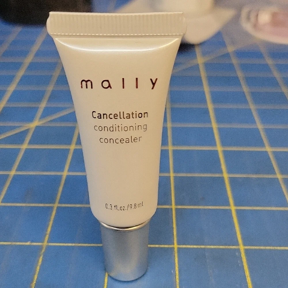 Mally Beauty Cancellation Concealer 9.8ml - Light New